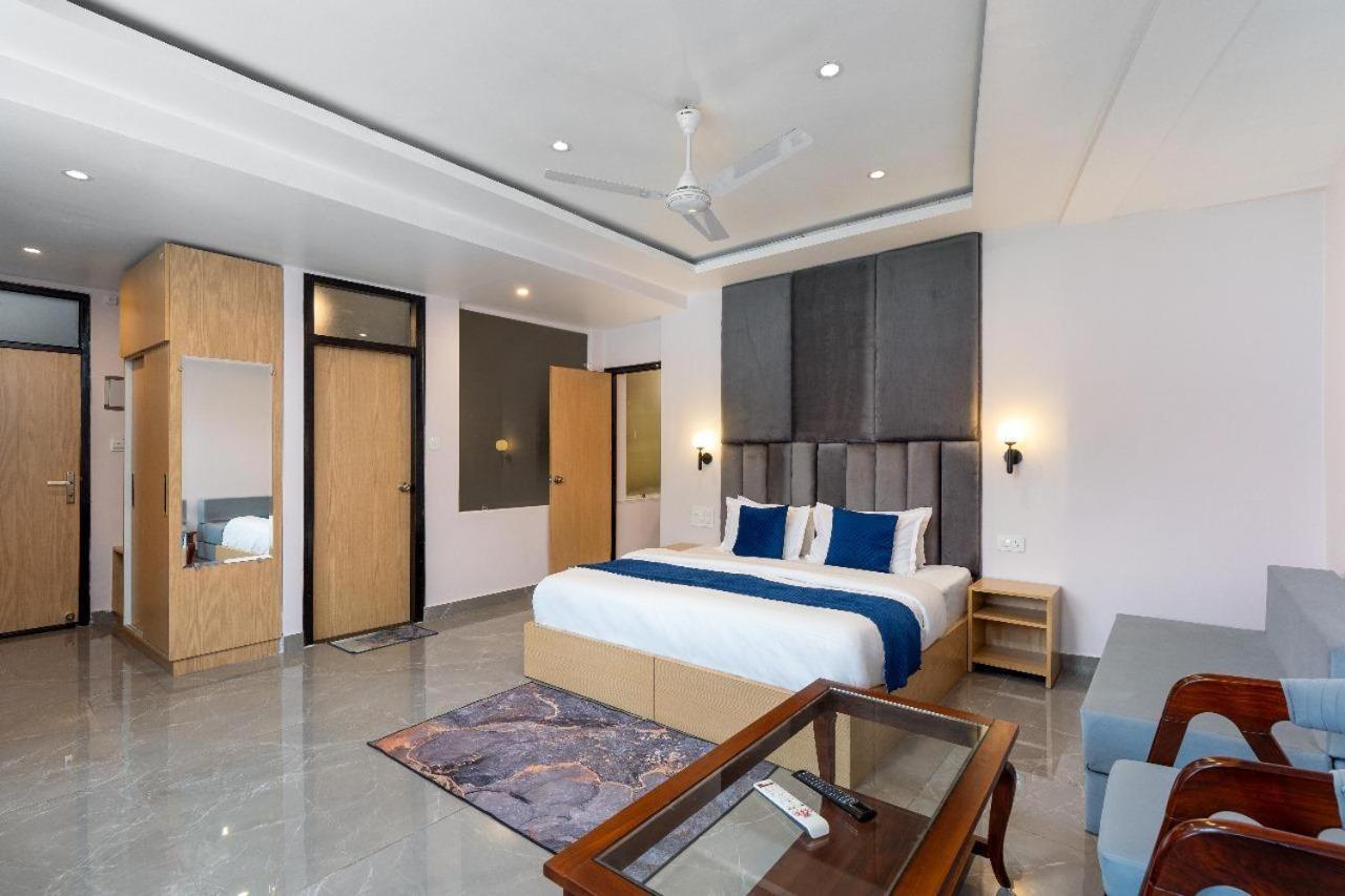 Him view Height Hotel Dharamshala Buitenkant foto